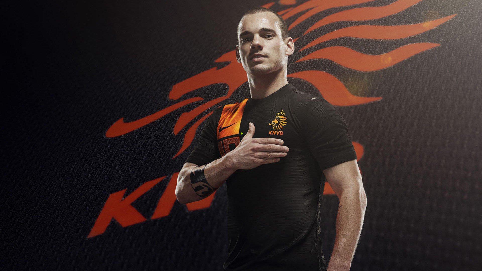 国足备战日本队关键战，伊万训练前讲话提振军心