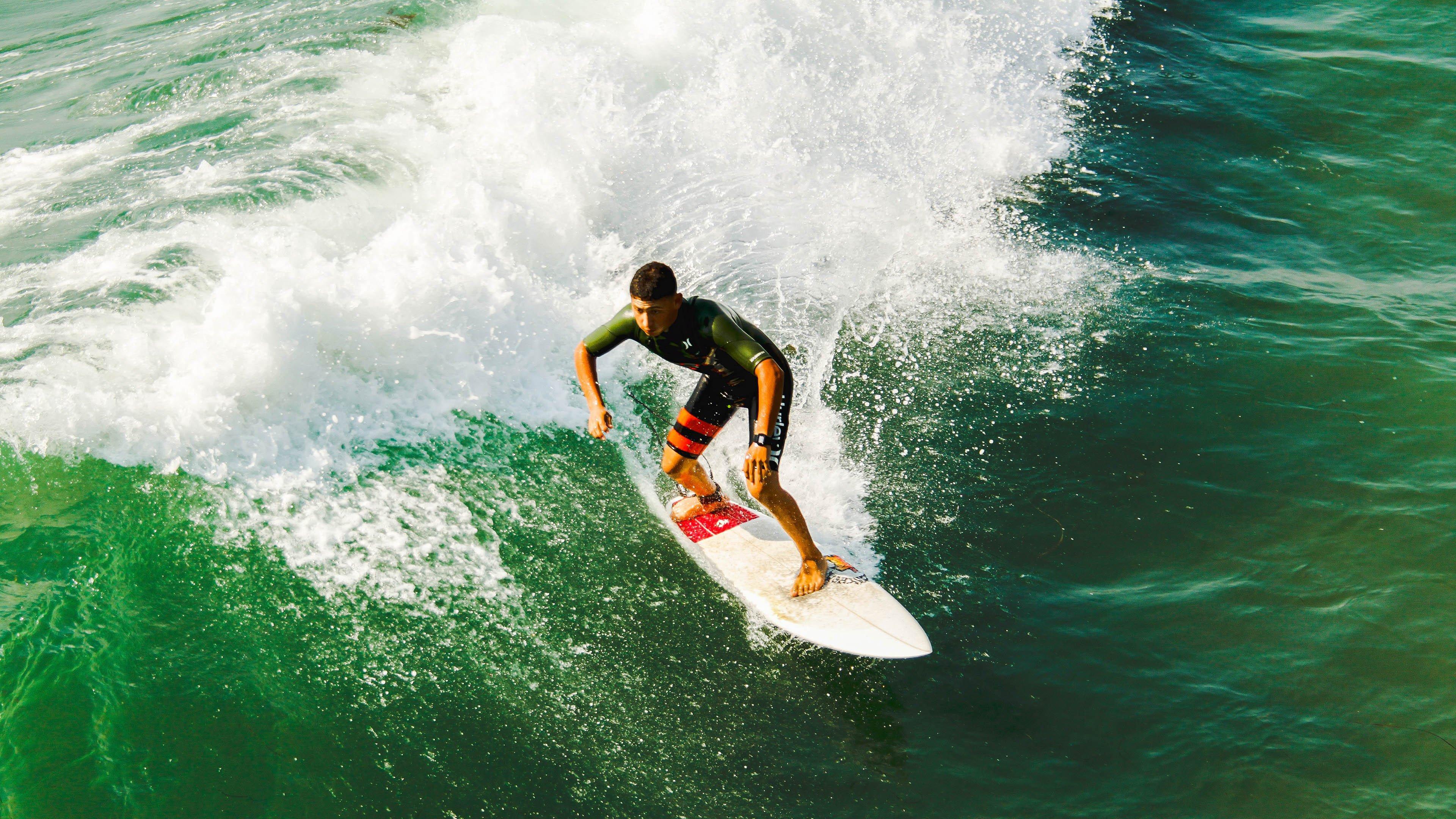 前国脚郑智郜林椰城集结 亲授少年足球先锋训练营