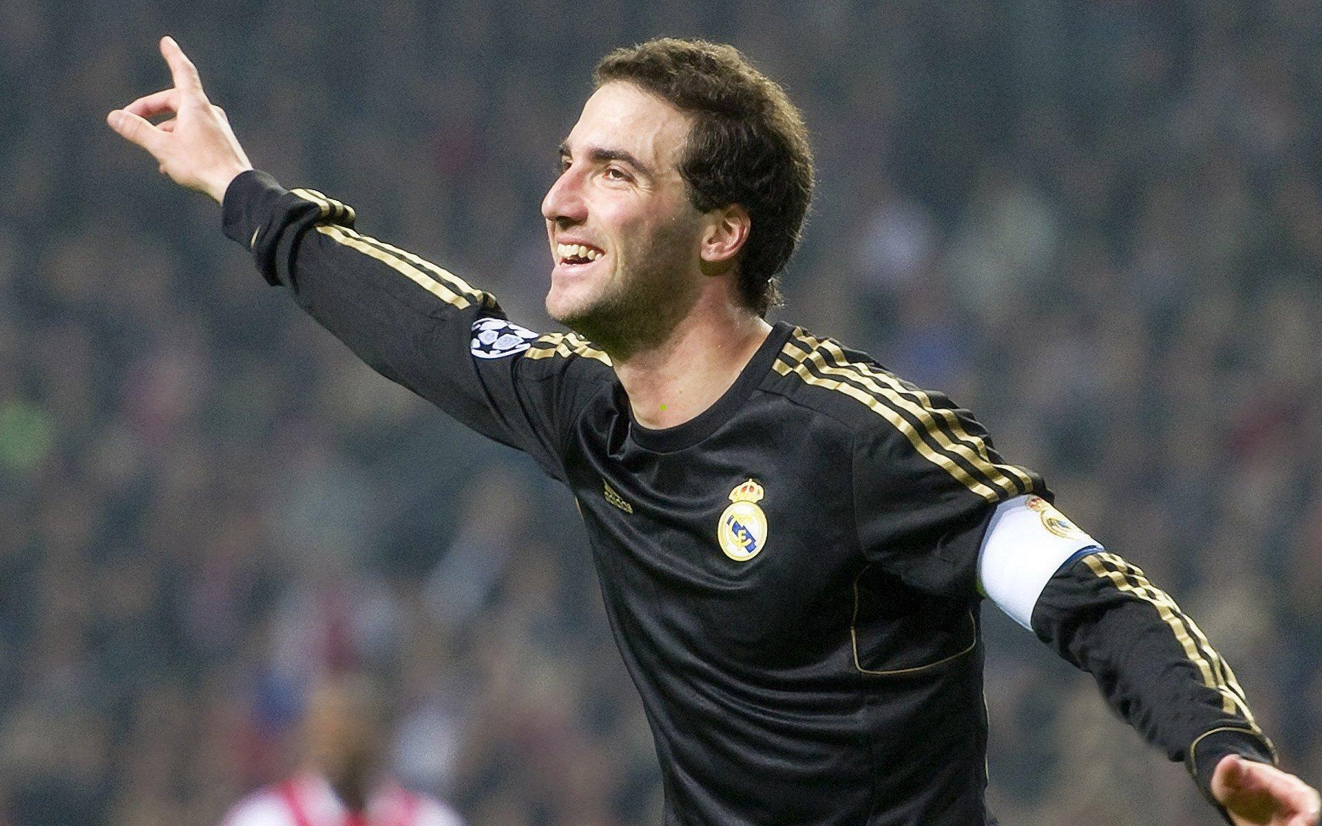 亚冠上演神话级逆袭,浦项铁人89分钟绝境逢平 点球鏖战6-5气走蔚山昂首挺进决赛